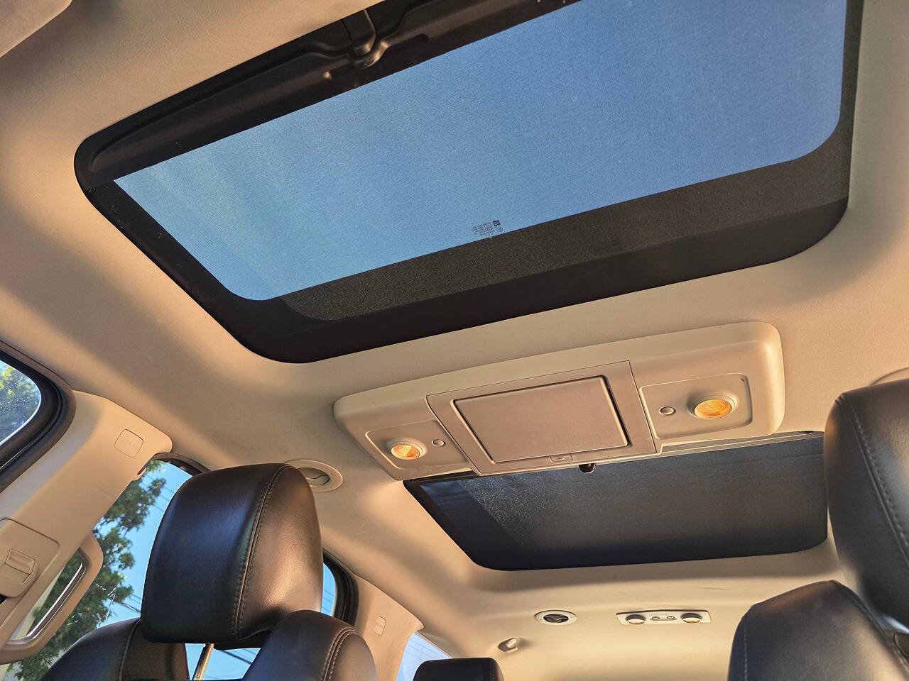 Used 2012 GMC Acadia Denali image 19