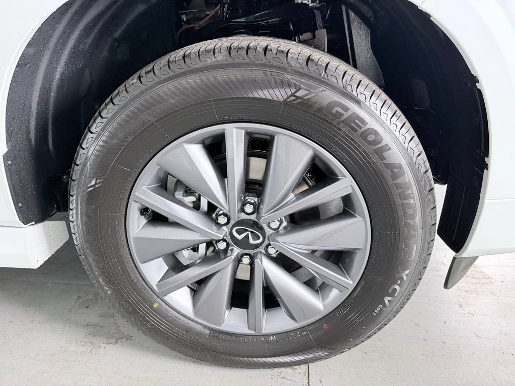 Certified 2026 INFINITI QX80 Pure RWD image 4