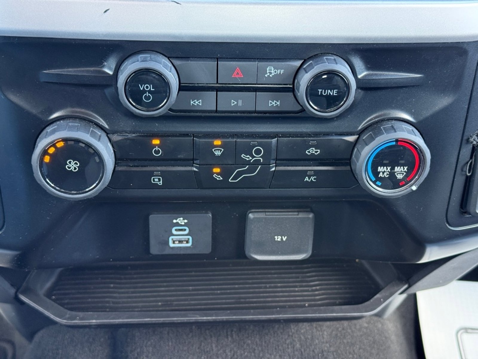 Used 2025 Ford F350 XLT image 28