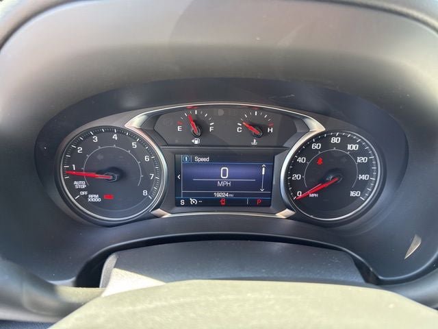 Used 2023 GMC Terrain SLE w/ Driver Convenience Package FWD image 13
