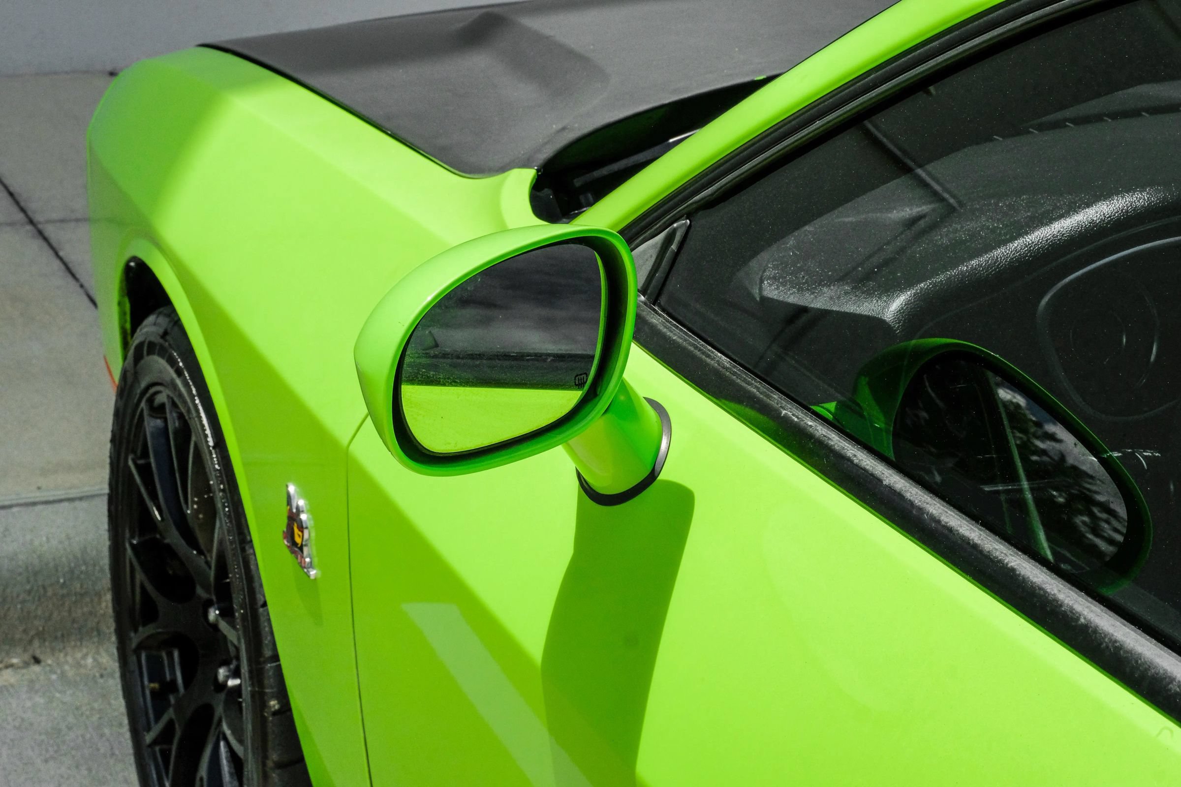 Used 2015 Dodge Challenger R/T Scat Pack w/ Scat Pack Appearance Package RWD image 35