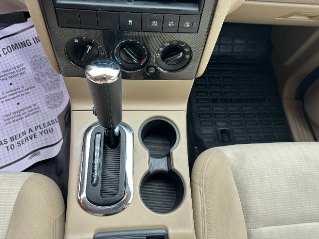 Used 2010 Ford Explorer Sport Trac XLT image 24