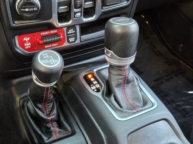 Used 2021 Jeep Gladiator Rubicon AWD/4WD image 16
