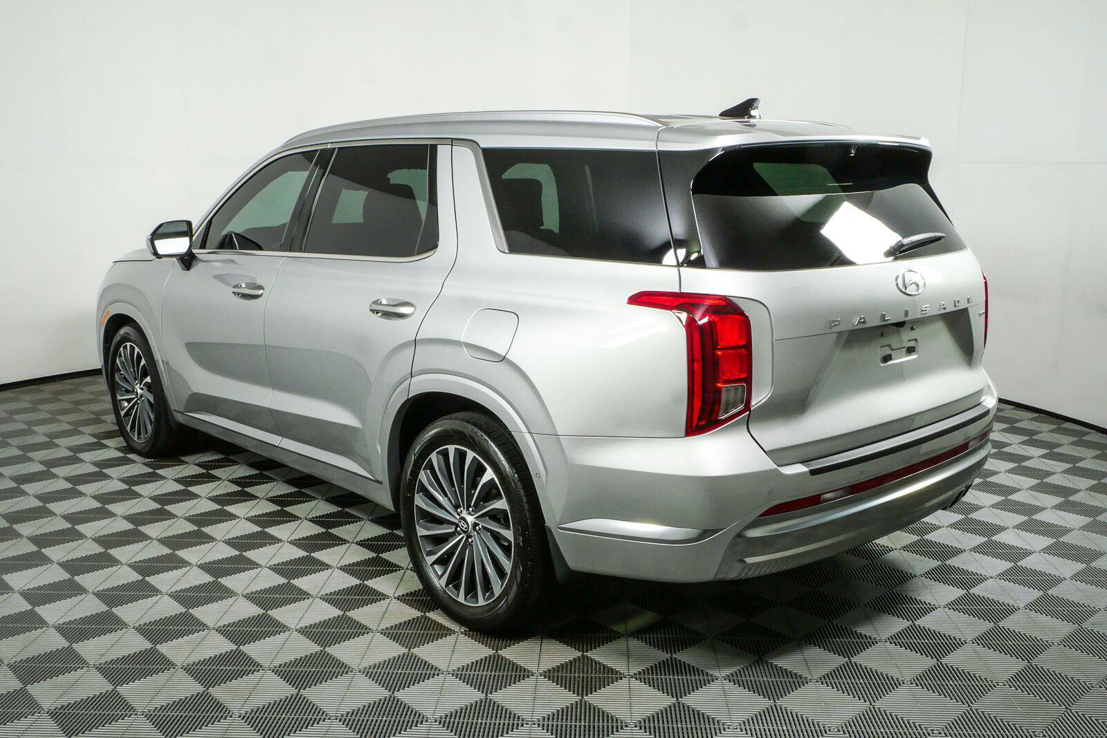 Used 2024 Hyundai Palisade Calligraphy AWD/4WD image 30