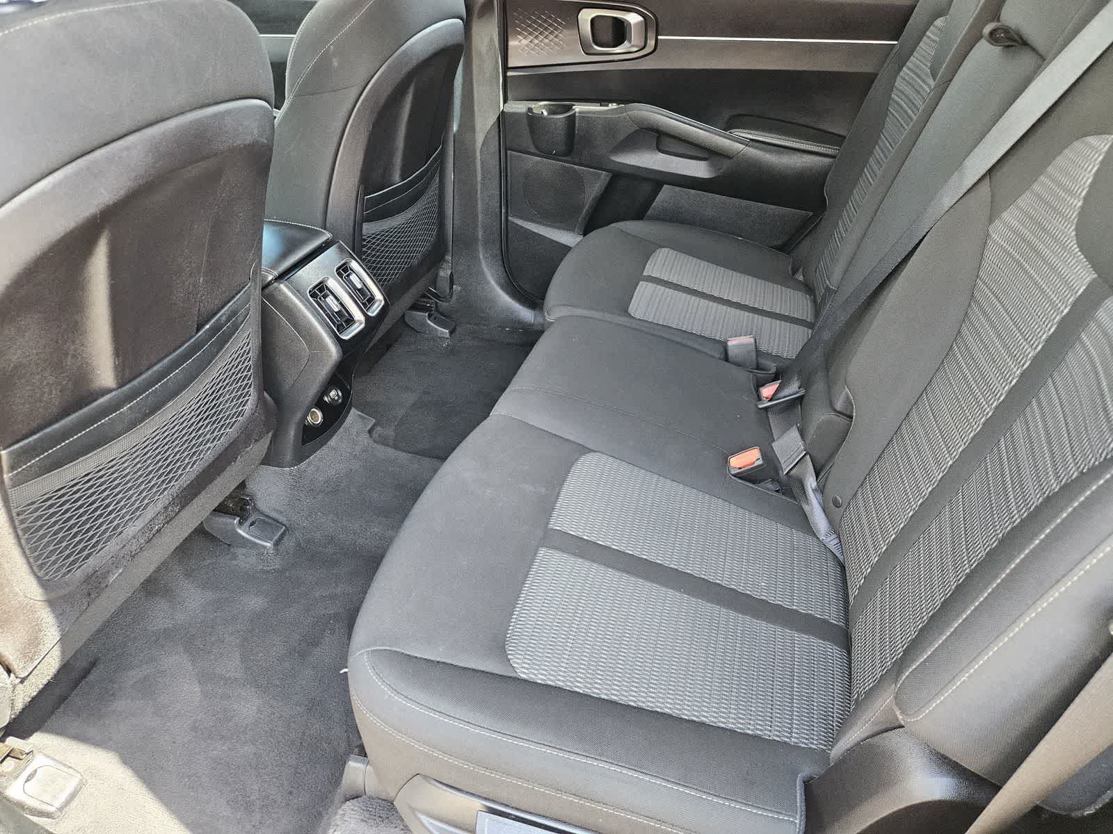 Used 2022 Kia Sorento LX FWD image 26