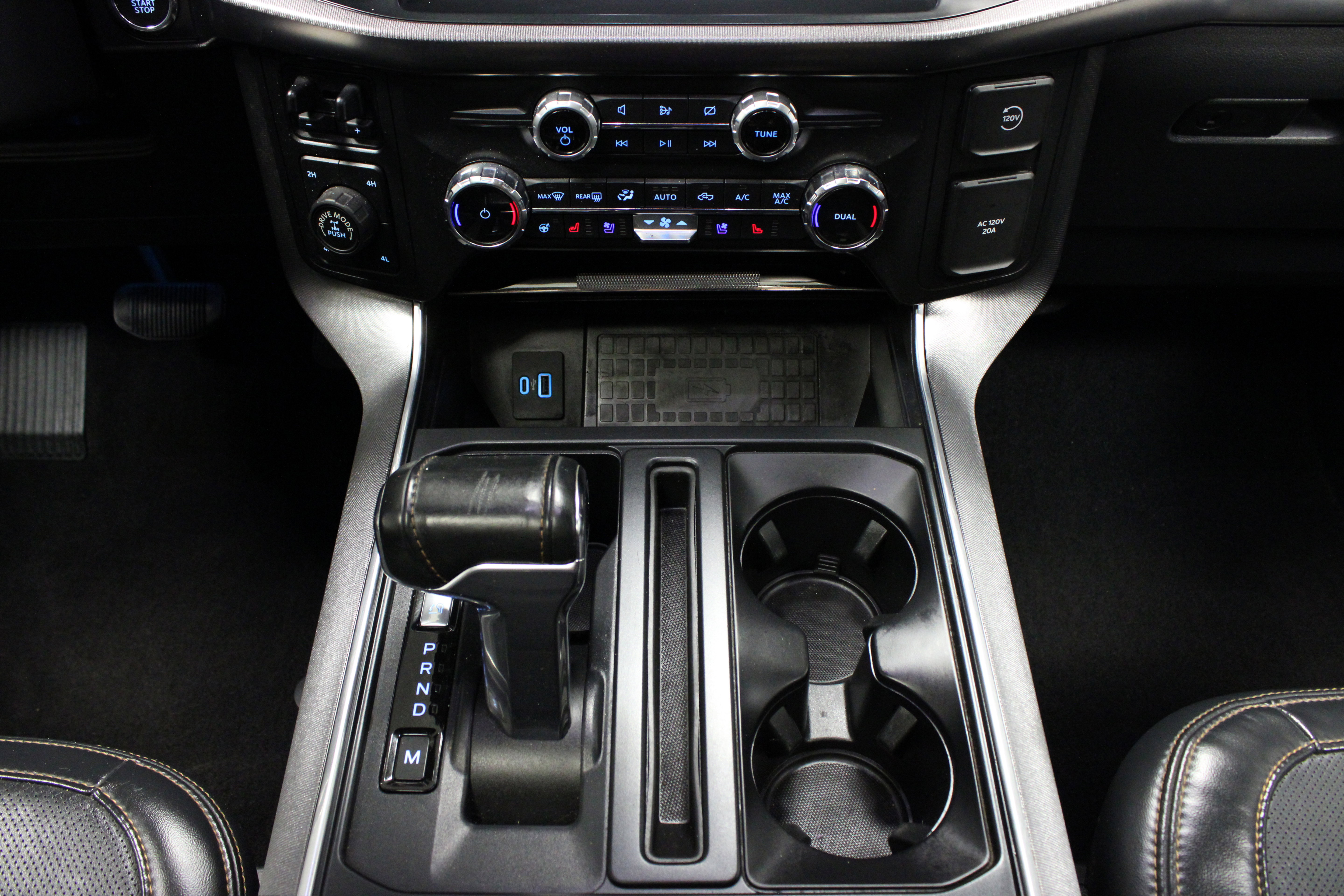 Used 2022 Ford F150 Platinum w/ Equipment Group 701A High AWD/4WD image 23