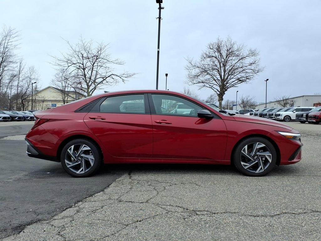 New 2025 Hyundai Elantra Sport w/ Cargo Package image 2