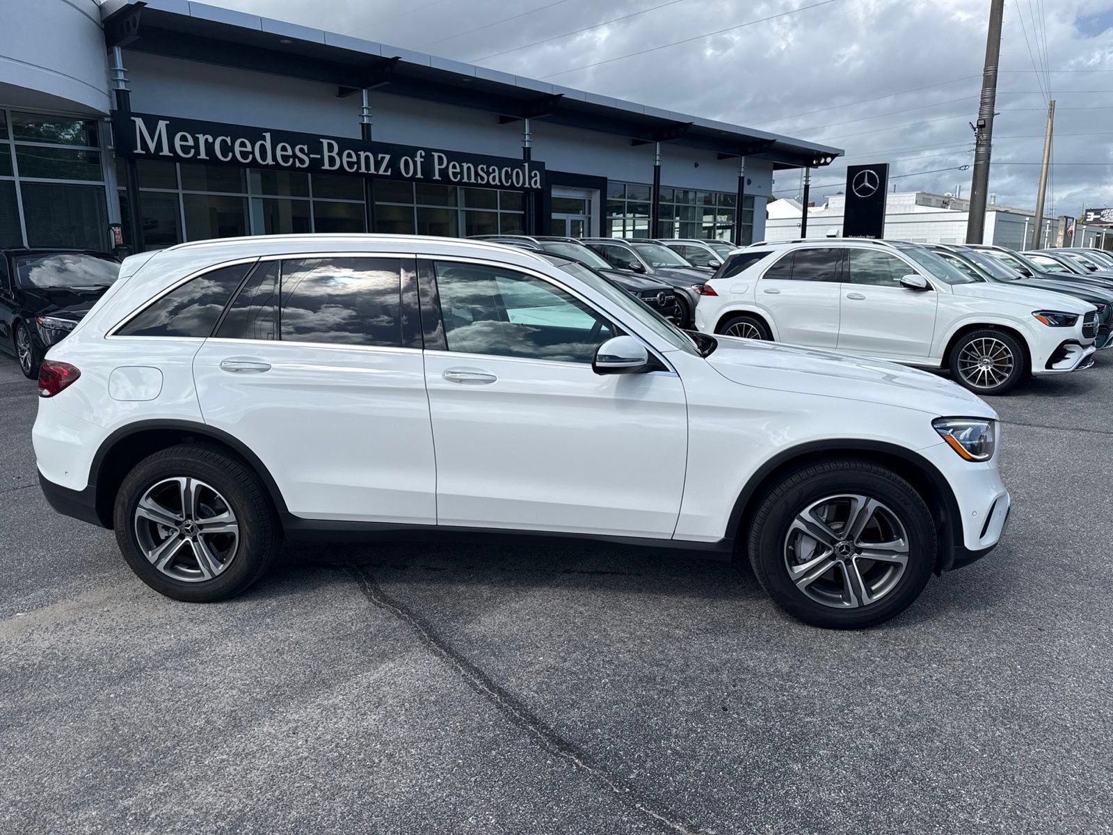 Certified 2021 Mercedes-Benz GLC 300 image 2