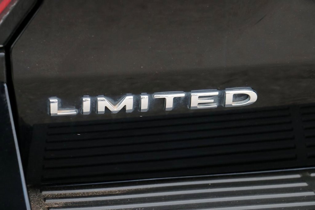 Used 2020 Ford Expedition Max Limited image 9