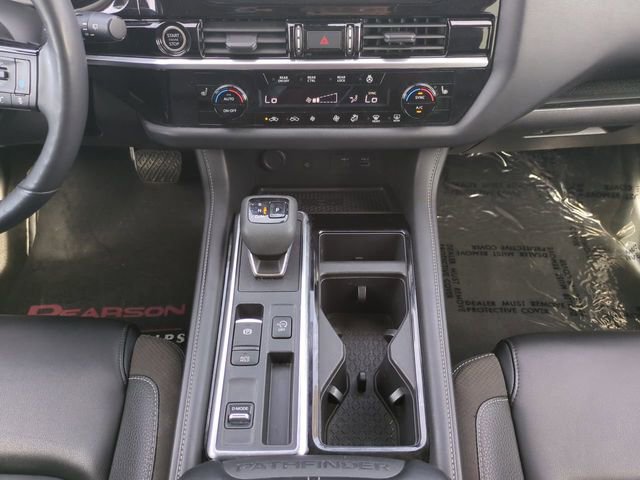Used 2023 Nissan Pathfinder SL image 19