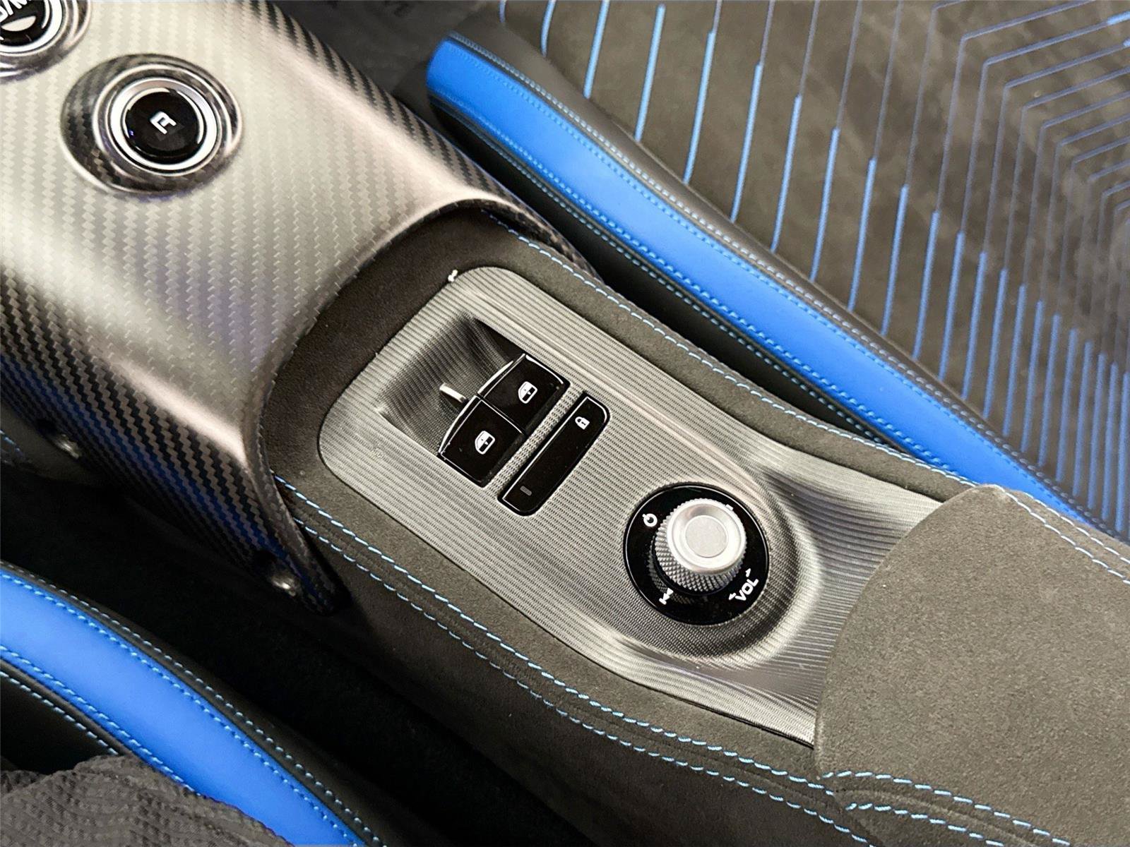 Used 2022 Maserati MC20 Coupe RWD image 24