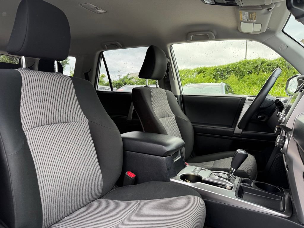 Used 2024 Toyota 4Runner SR5 RWD image 19