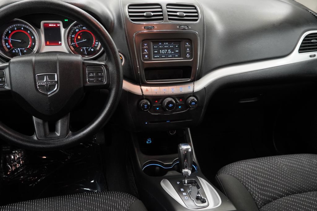 Used 2019 Dodge Journey SE FWD image 15