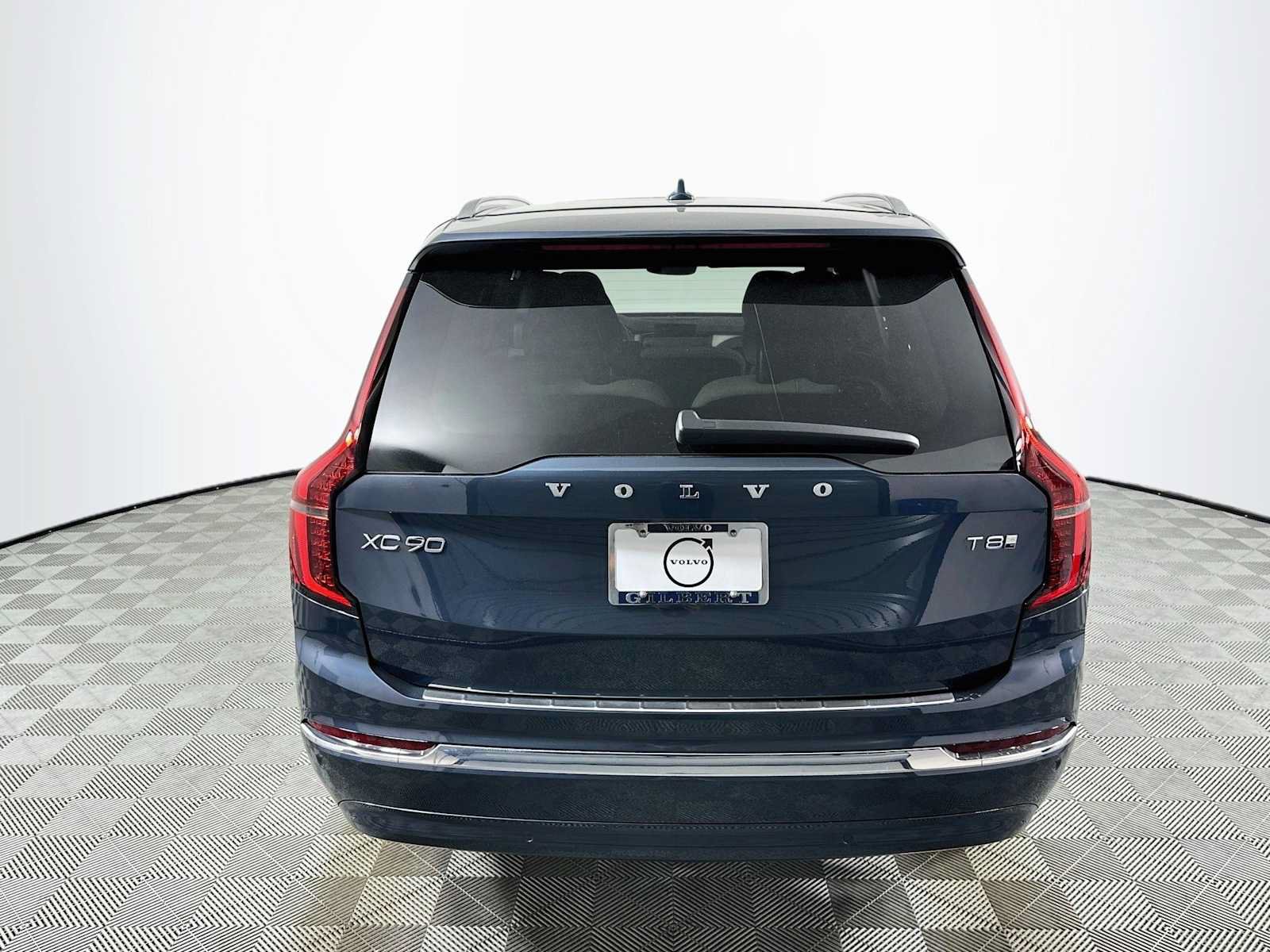 Used 2026 Volvo XC90 T8 Plus w/ Protection Package Premier AWD/4WD image 6