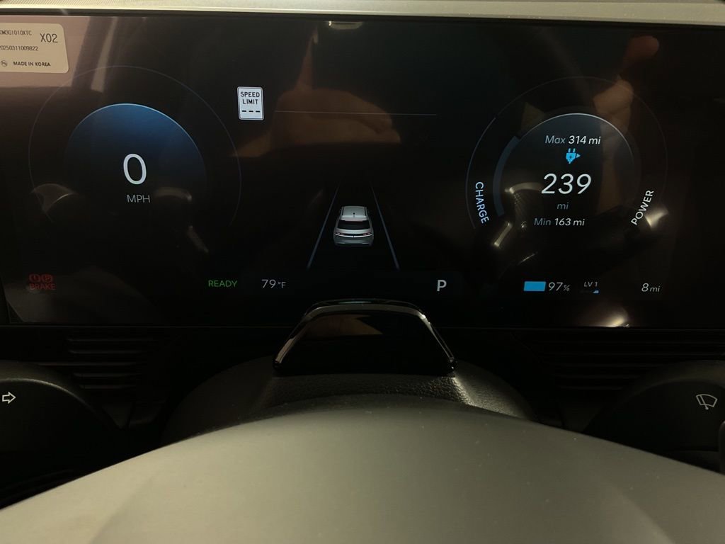 New 2025 Hyundai Ioniq 5 SE AWD/4WD image 26