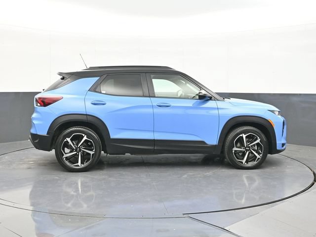 Used 2023 Chevrolet TrailBlazer RS w/ Sun and Liftgate Package FWD image 17