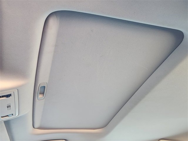 Used 2013 Lexus ES 300h image 31