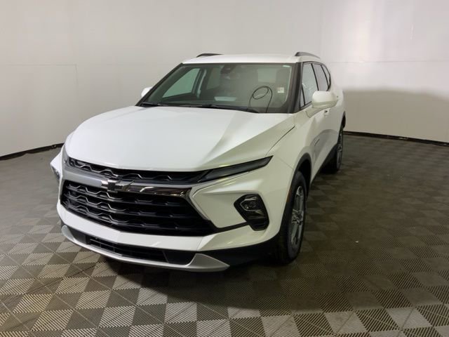 Used 2024 Chevrolet Blazer LT w/ Convenience Package image 3