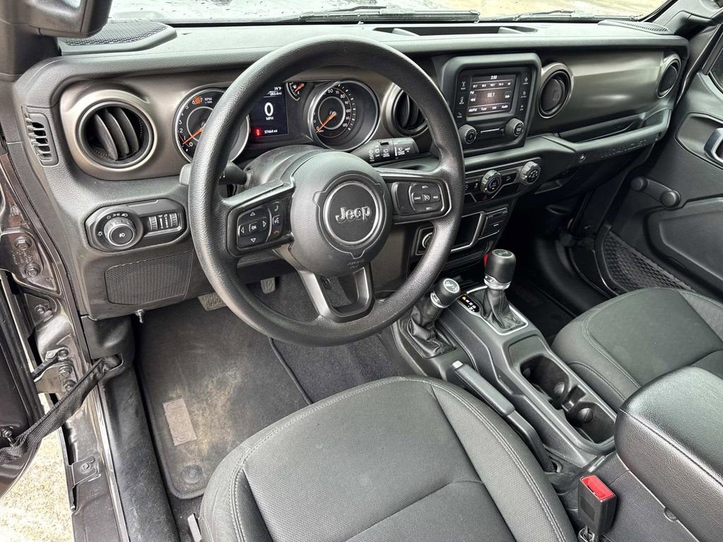 Used 2020 Jeep Wrangler Sport image 32
