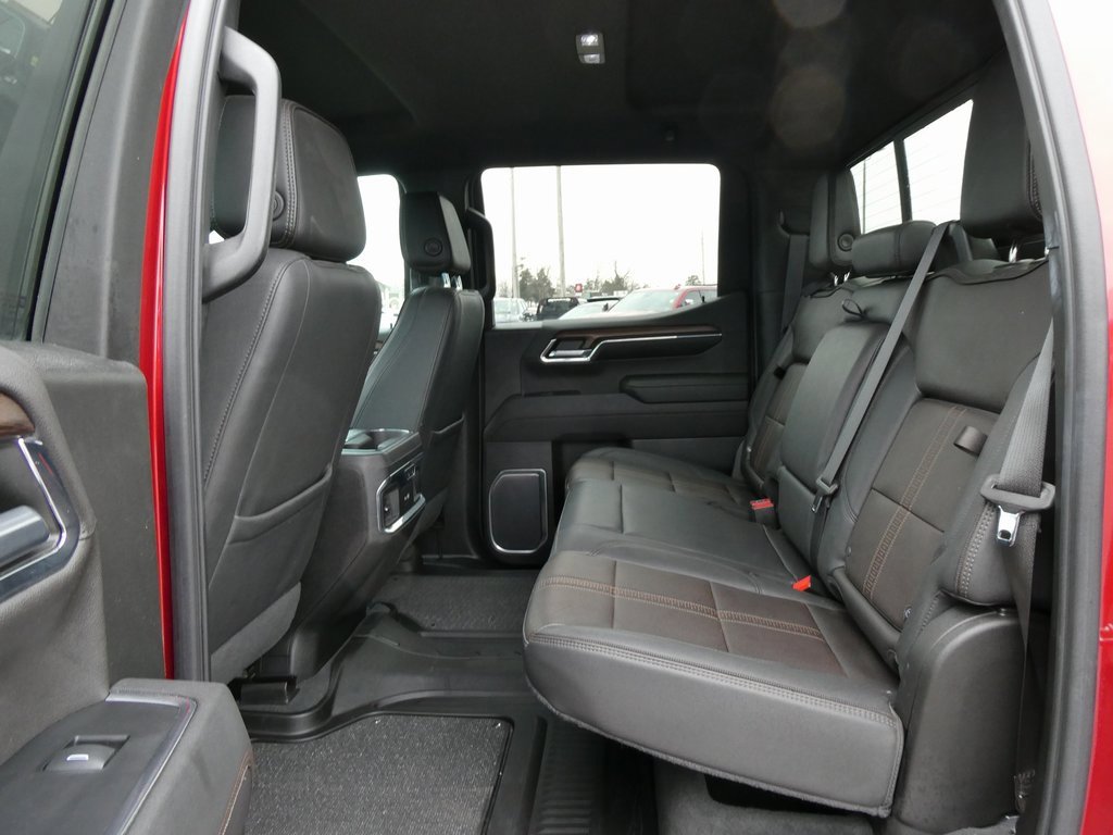 Used 2023 Chevrolet Silverado 1500 High Country w/ Technology Package image 18