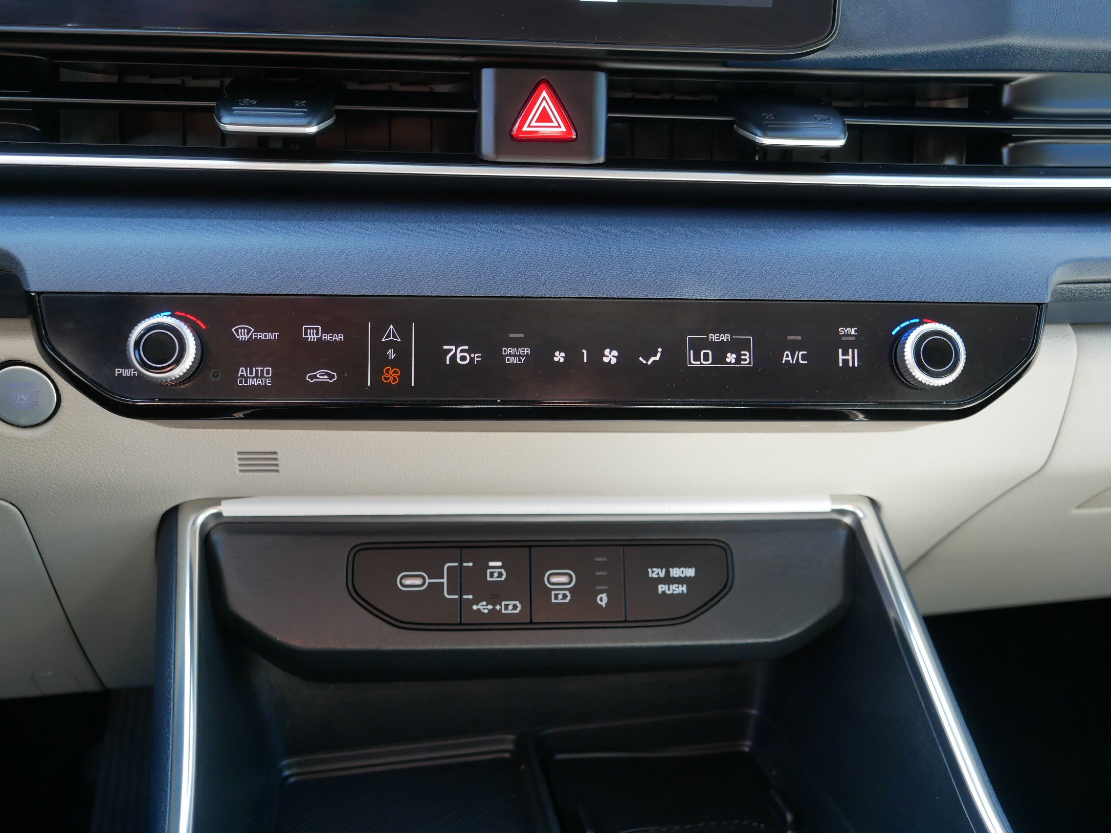 Certified 2025 Kia Carnival EX FWD image 23