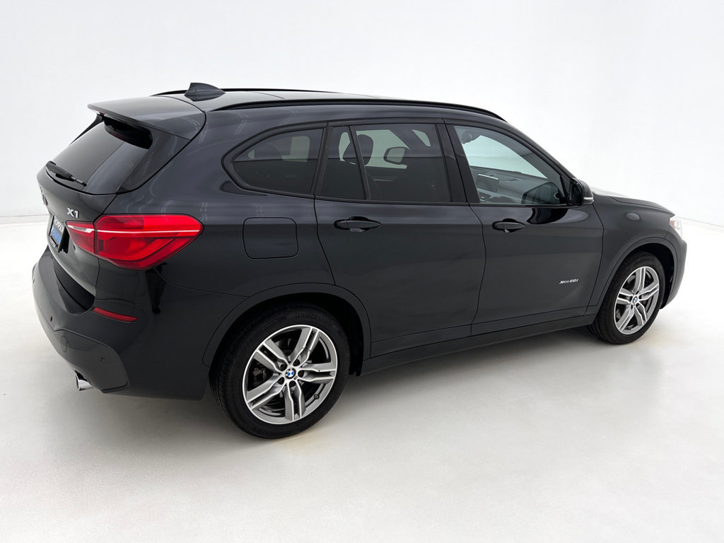 Used 2017 BMW X1 xDrive28i AWD/4WD image 6