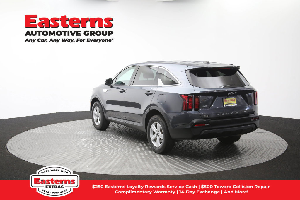 Used 2022 Kia Sorento LX AWD/4WD image 64