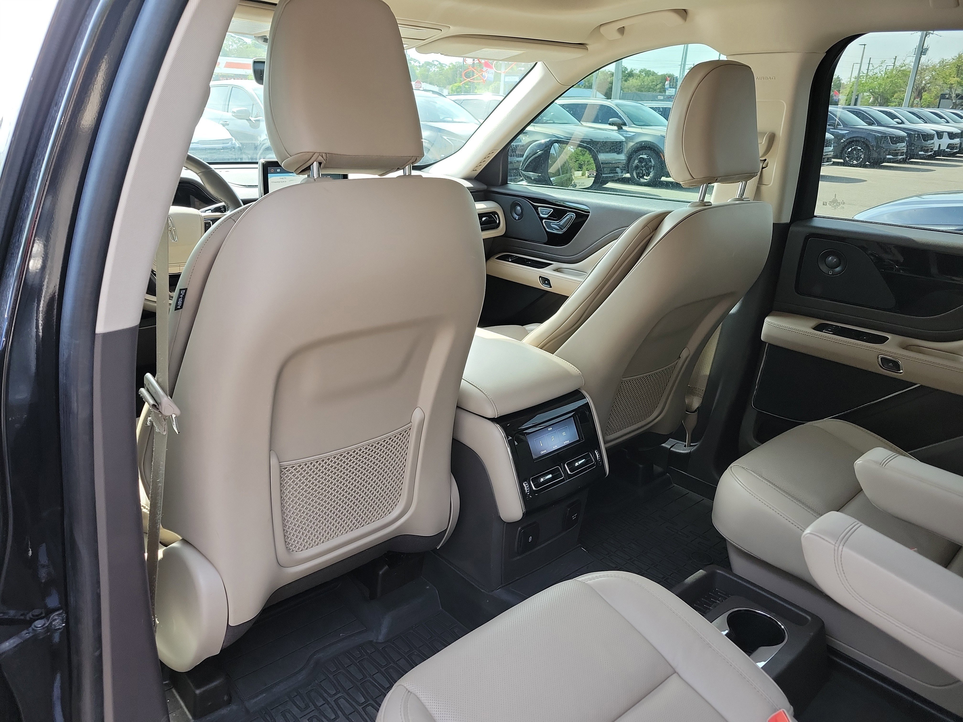 Used 2022 Lincoln Aviator Reserve RWD image 17