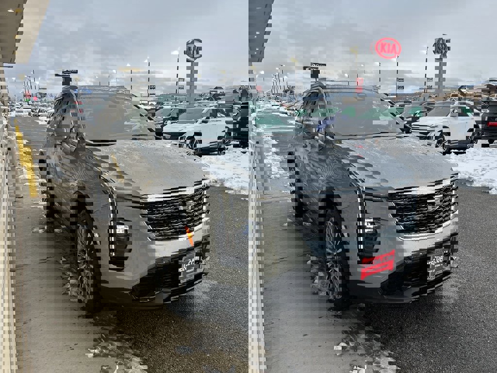 Used 2024 Cadillac XT4 Premium Luxury image 3