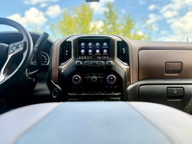 Used 2023 Chevrolet Silverado 2500 High Country w/ Z71 Off-Road Package AWD/4WD image 24