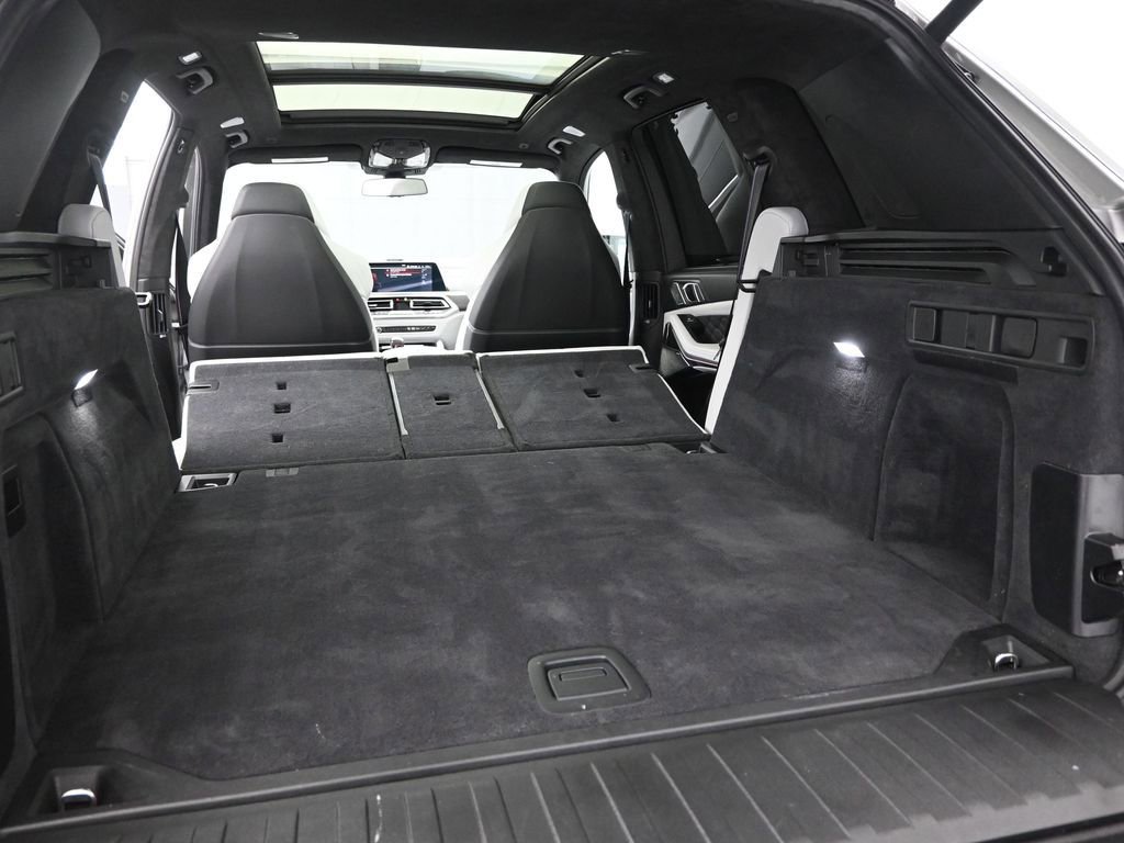 Used 2020 BMW X5 M Competition w/ Executive Package image 25