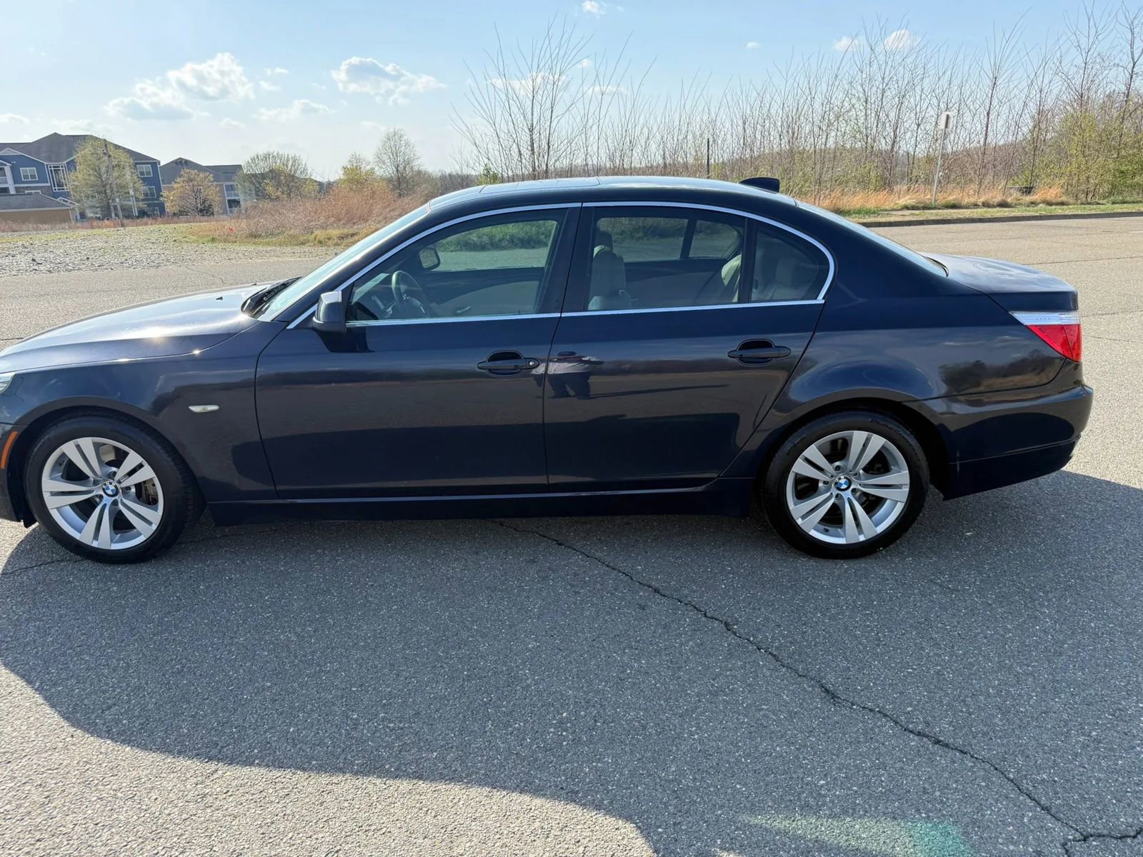 Used 2010 BMW 528i Sedan RWD image 12