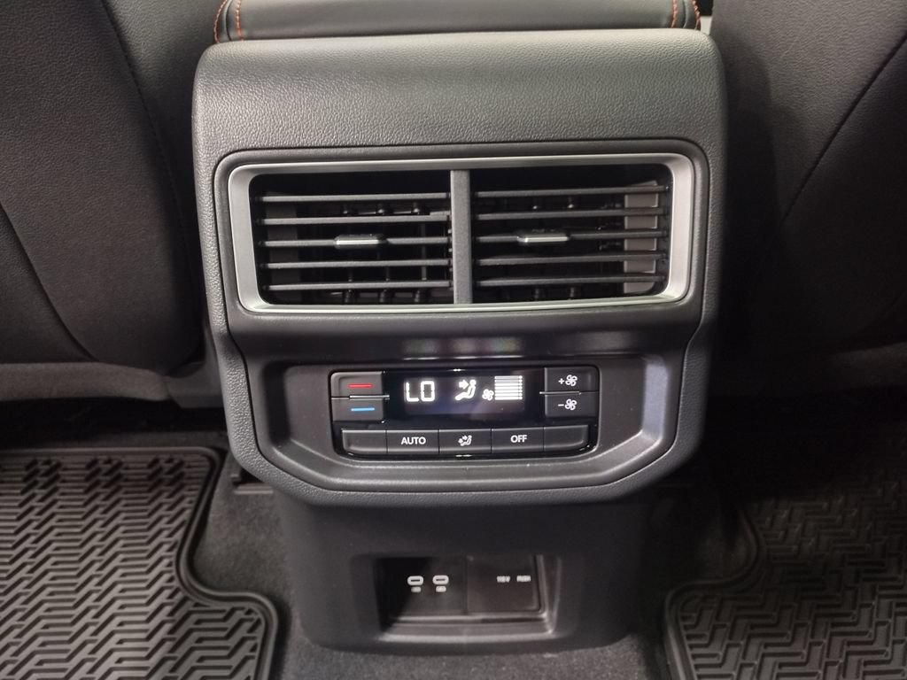 New 2026 Volkswagen Atlas Peak Edition AWD/4WD image 39