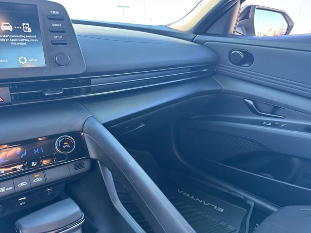Used 2025 Hyundai Elantra Sport image 24