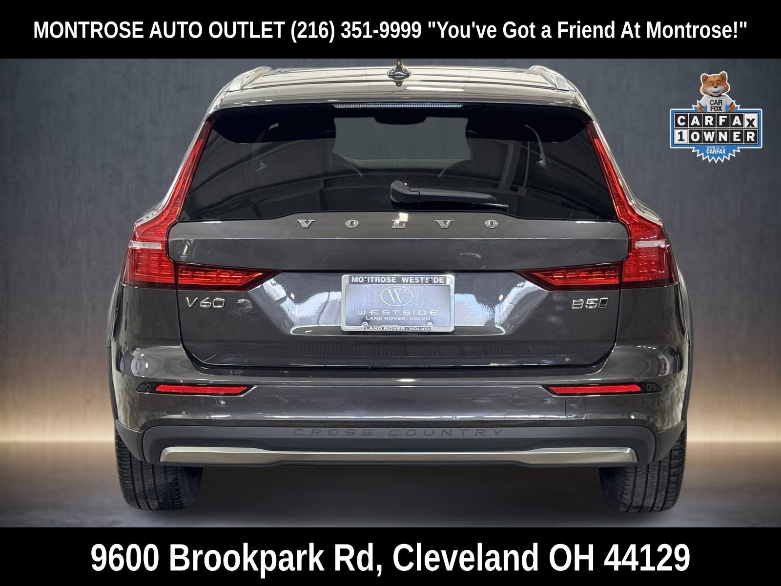 Used 2025 Volvo V60 B5 Cross Country Plus image 5