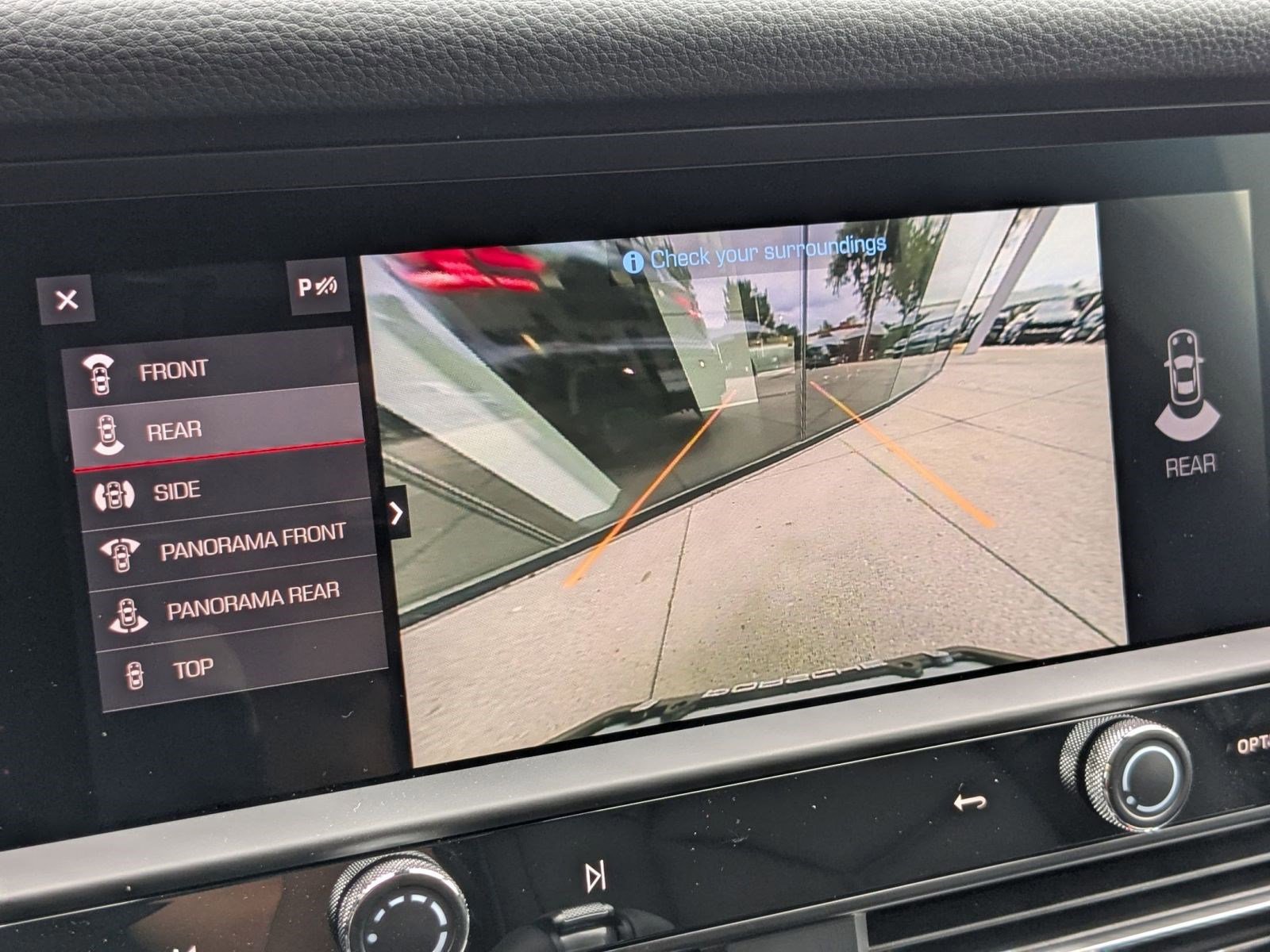 Certified 2026 Porsche Macan AWD/4WD image 19
