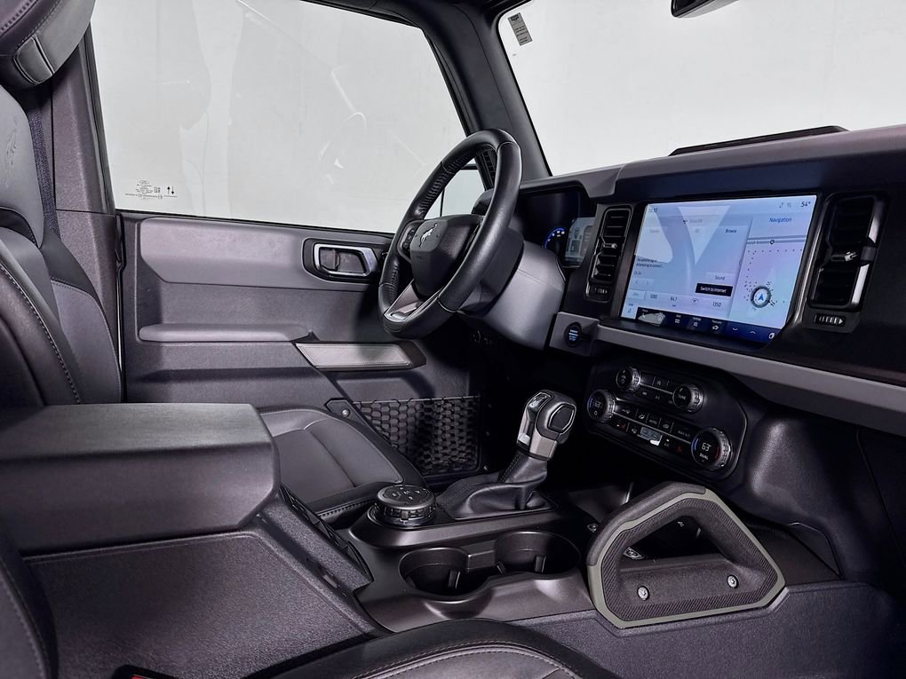 Used 2023 Ford Bronco Everglades image 32