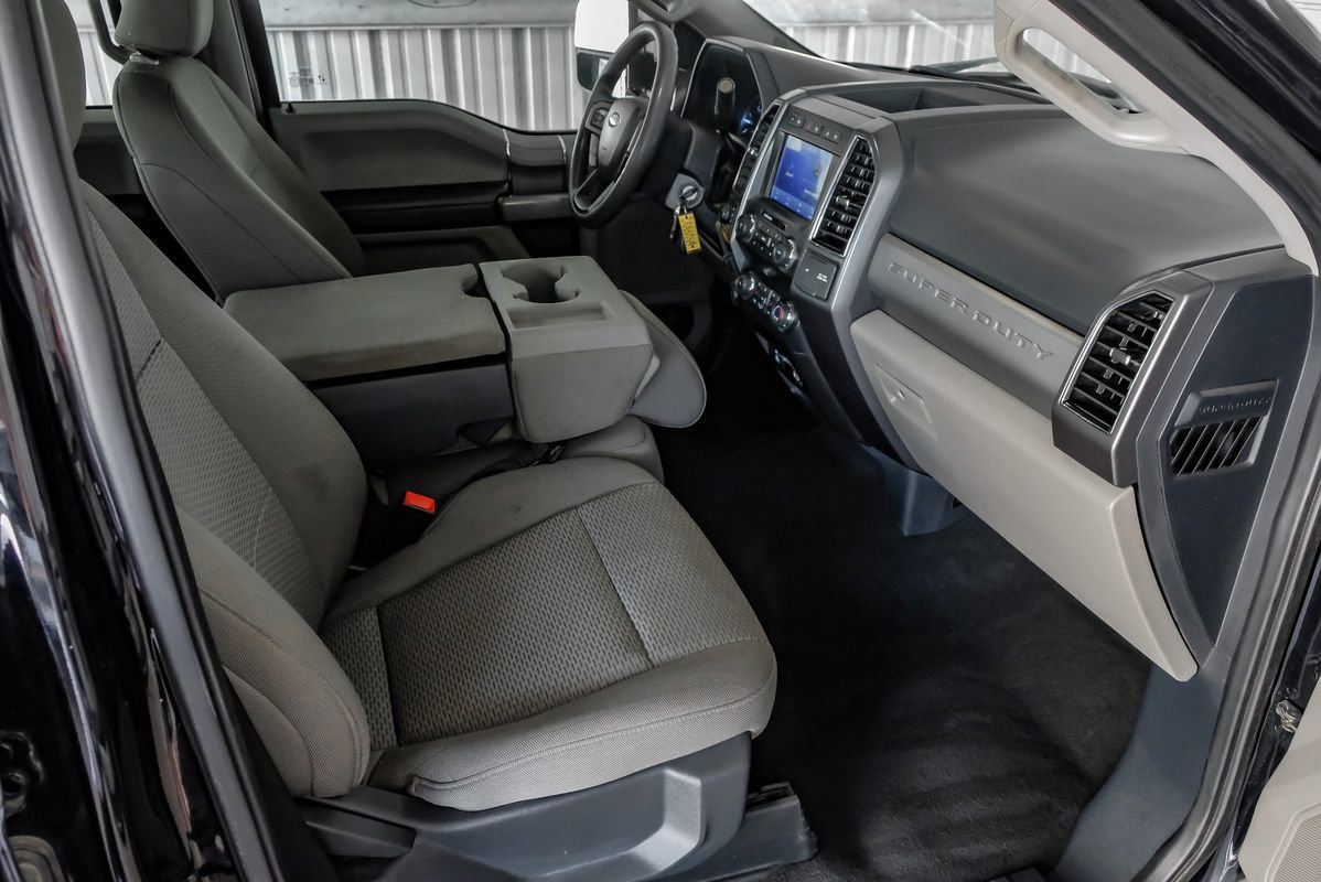 Used 2022 Ford F350 XLT w/ XLT Premium Package image 12