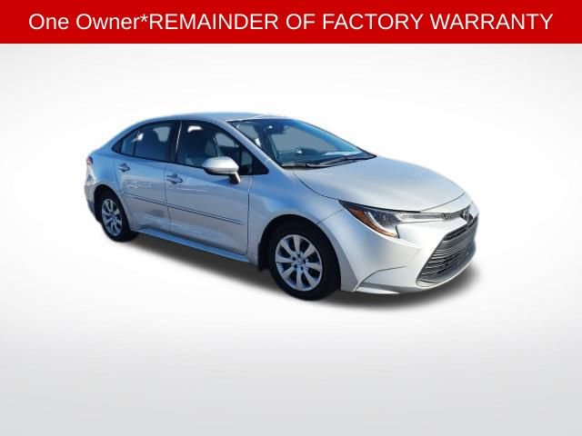 Used 2024 Toyota Corolla LE image 3