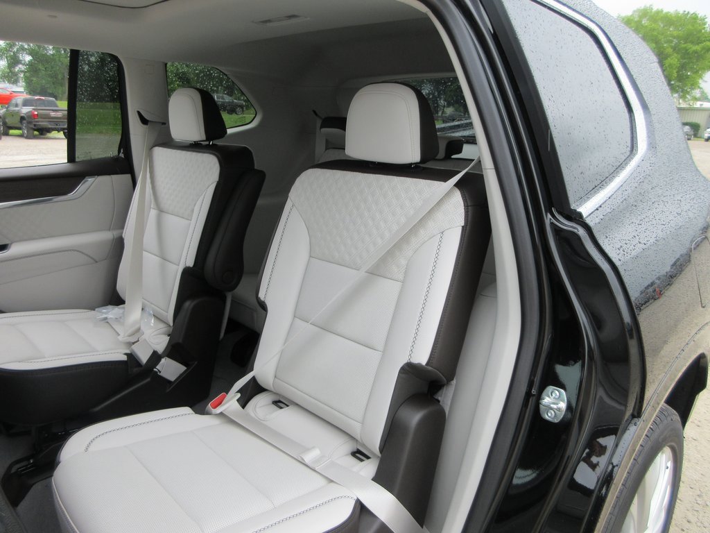 New 2025 GMC Acadia Denali image 15