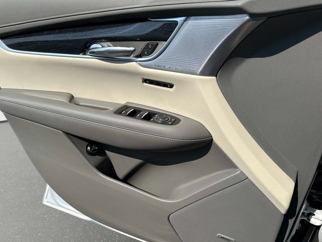Certified 2024 Cadillac XT6 Premium Luxury w/ Technology Package AWD/4WD image 18