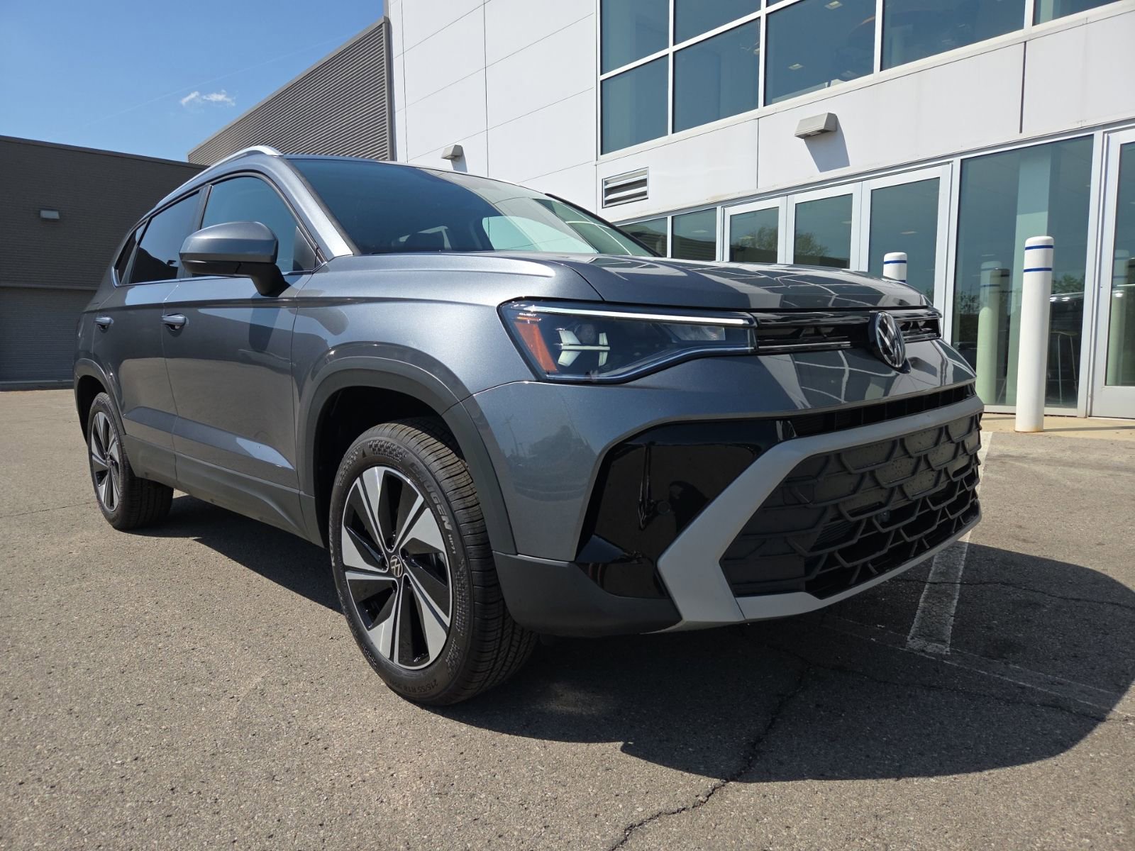 New 2026 Volkswagen Taos SE AWD/4WD image 30