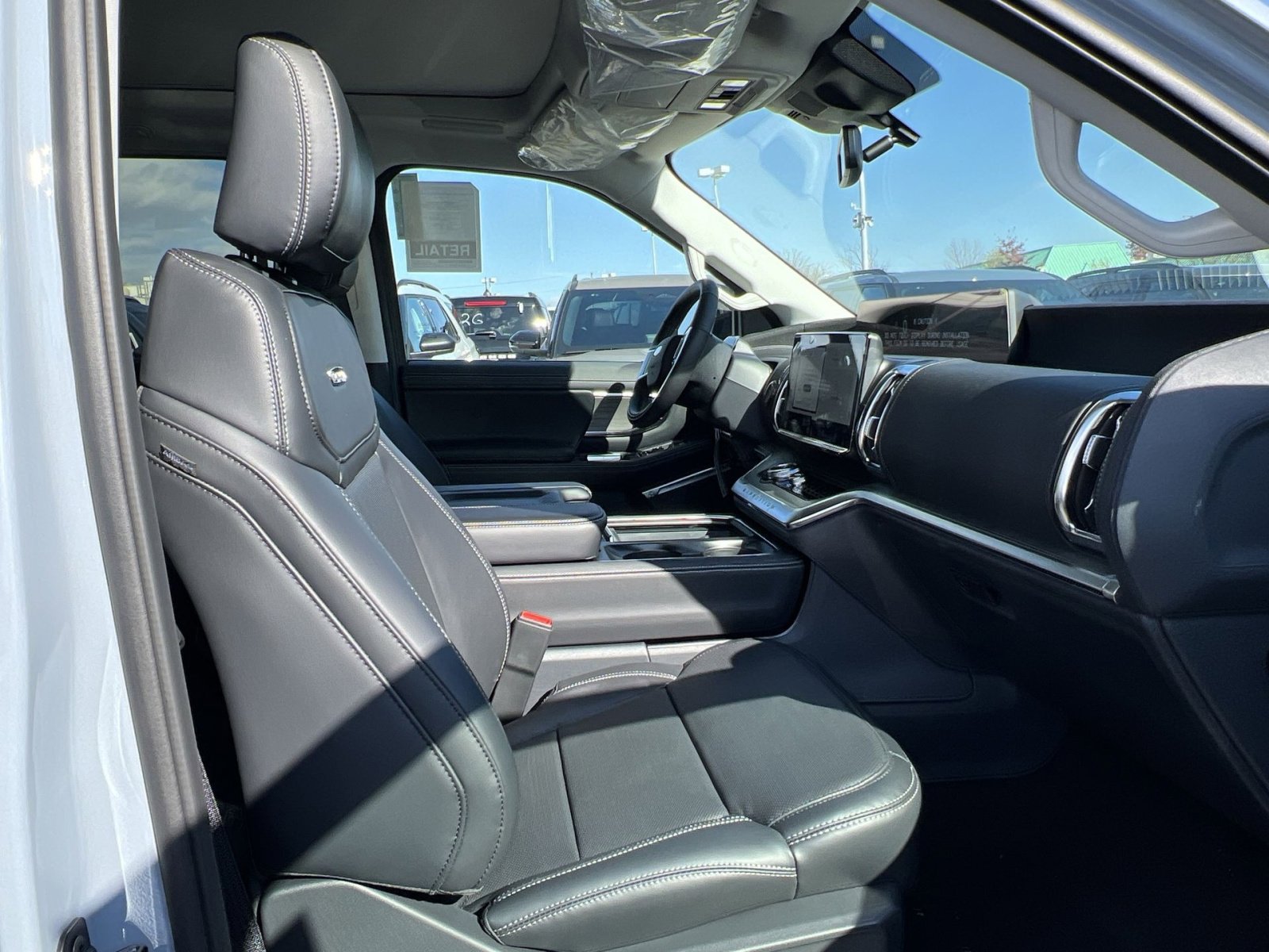 New 2025 Ford Expedition Platinum w/ Driver's Package image 28