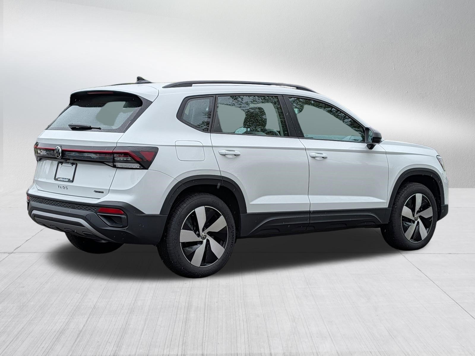 Used 2025 Volkswagen Taos S AWD/4WD image 7