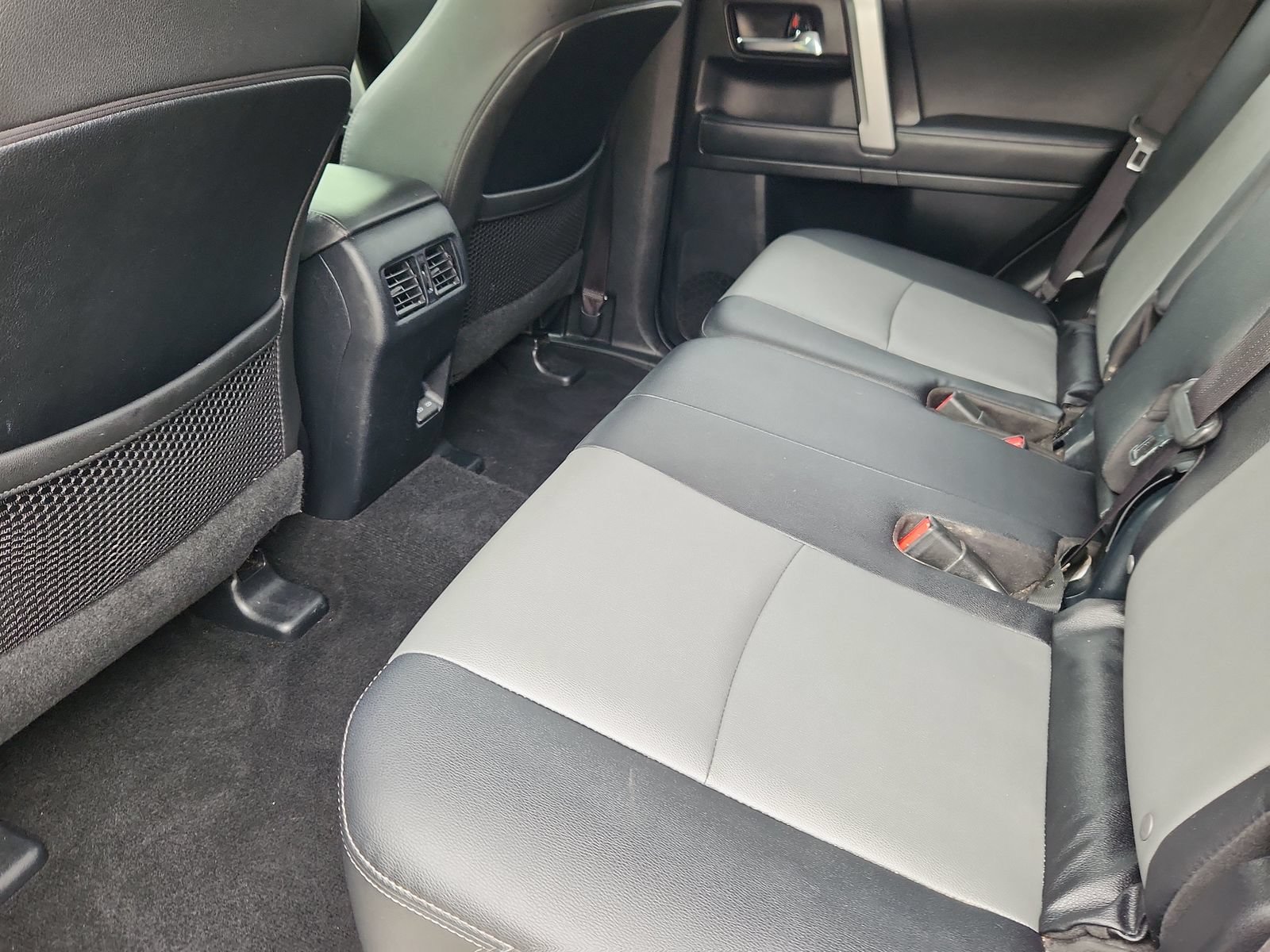Used 2024 Toyota 4Runner SR5 Premium w/ SR5 Premium Package AWD/4WD image 11