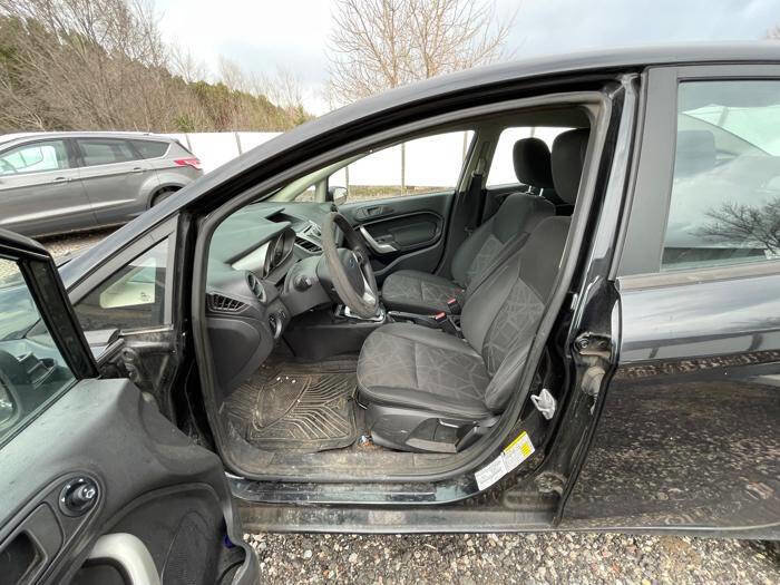 Used 2011 Ford Fiesta SE w/ 202A Rapid Spec Order Code image 21