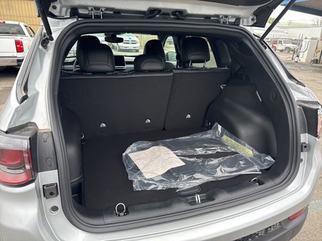 New 2026 Jeep Compass Latitude AWD/4WD image 15