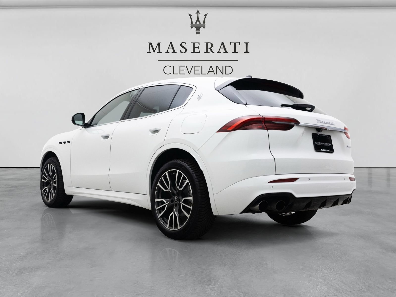 New 2025 Maserati Grecale GT AWD/4WD image 2