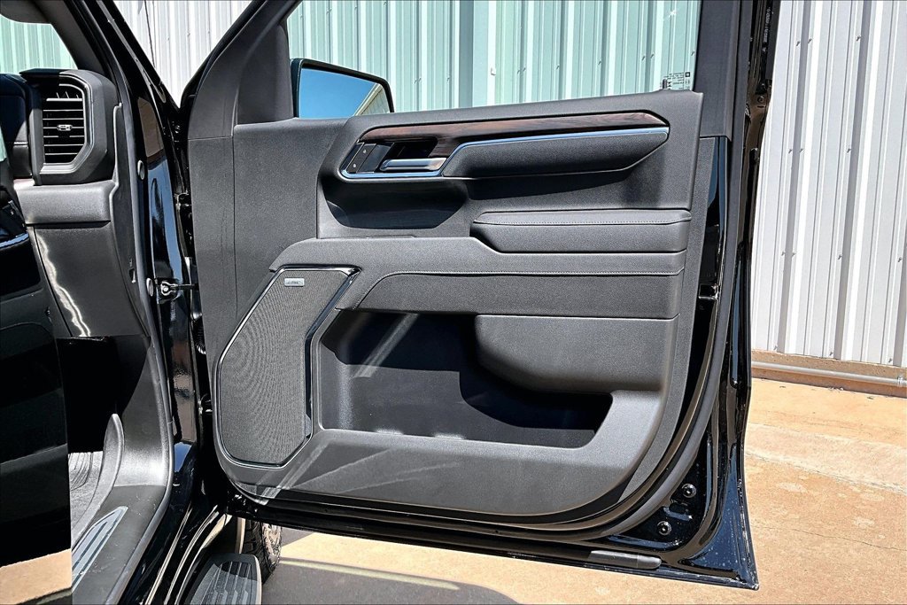 Used 2026 GMC Sierra 1500 SLT AWD/4WD image 10