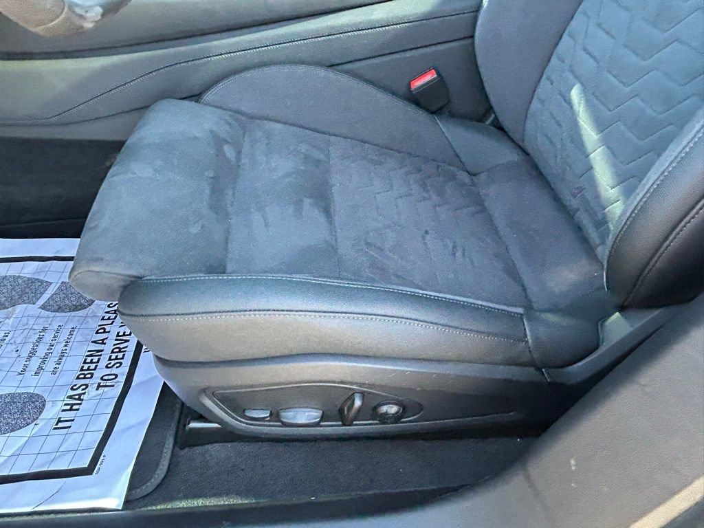 Used 2023 Audi e-tron GT Premium Plus AWD/4WD image 17